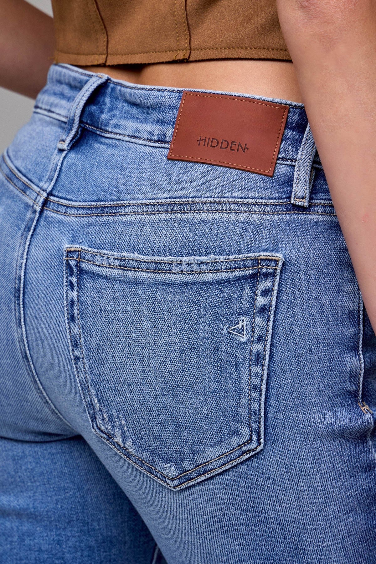 Quinn Mid-Rise Denim
