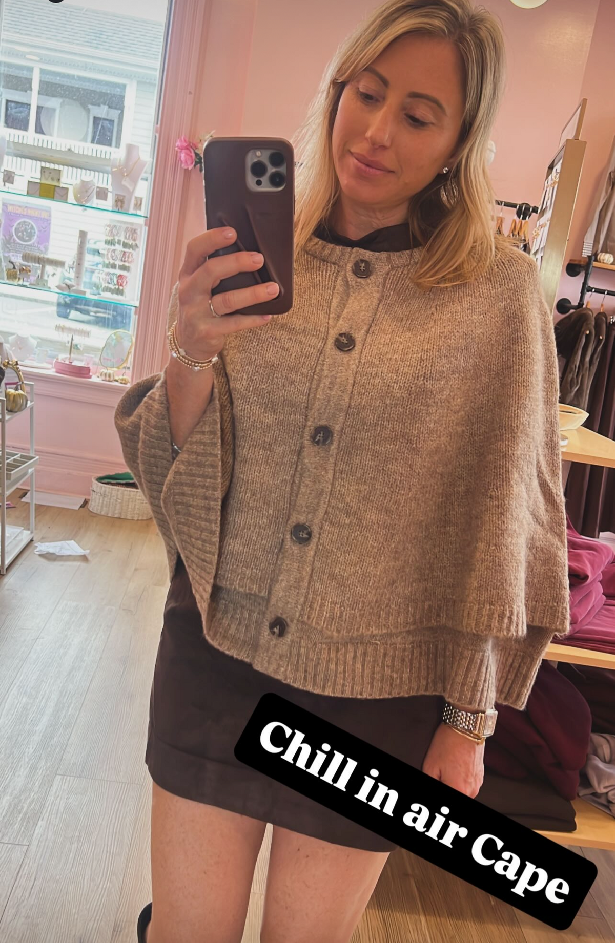 Chill In Air Cape
