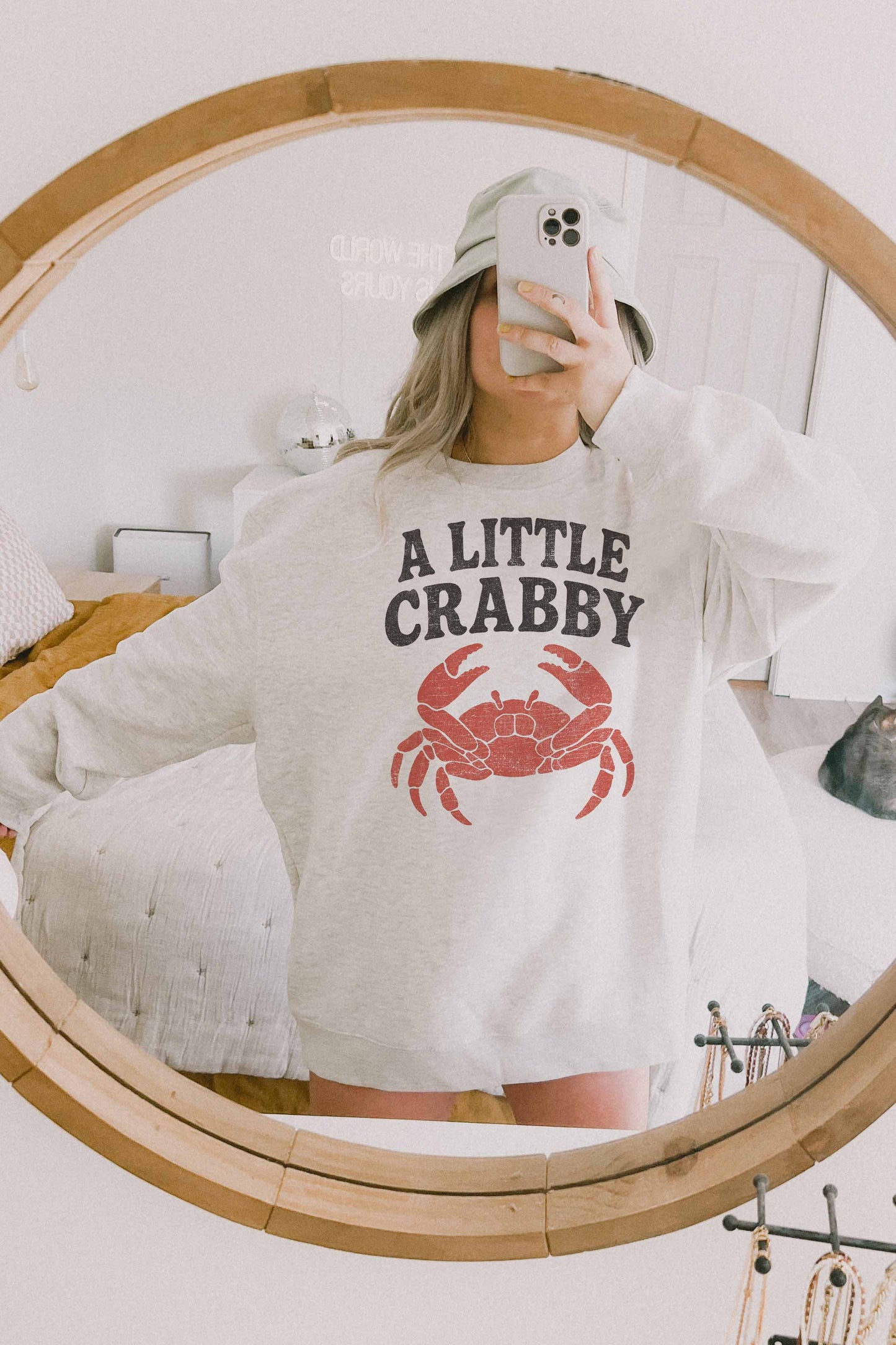 A LITTLE CRABBY OVERSIZED SWEATSHIRT